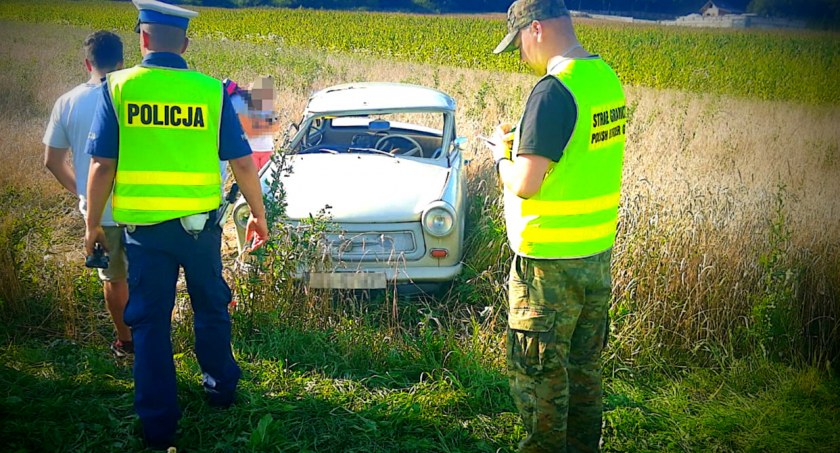 Strażnicy graniczni świadkami wypadku. Trabant dachował w Zabłodcach