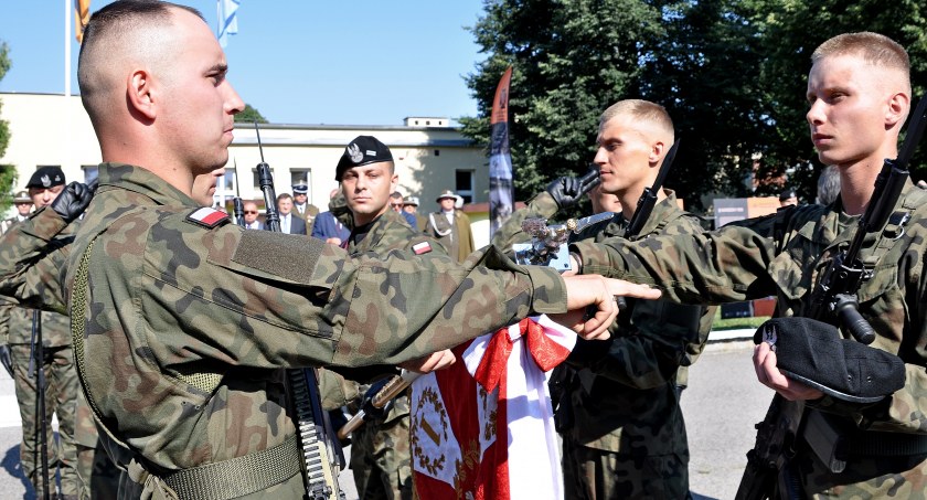 92 rekrutów zasiliło szeregi czołgistów. Kto zostaje nowym obrońcą Rzeczypospolitej?