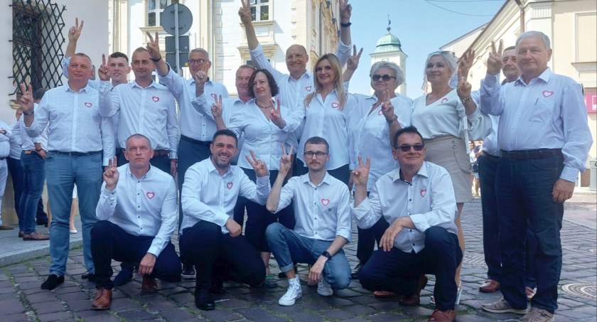 Koalicja Obywatelska odkryła karty