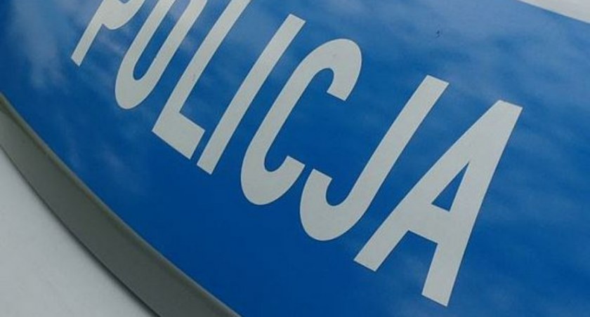 Audi na pasach wjechało w wózek z dzieckiem