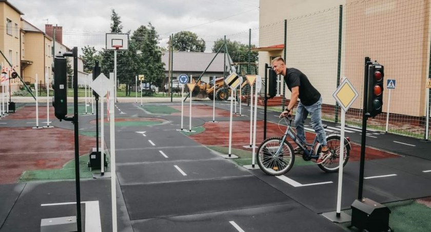Krystian Herba gościem otwarcia miasteczek ruchu drogowego