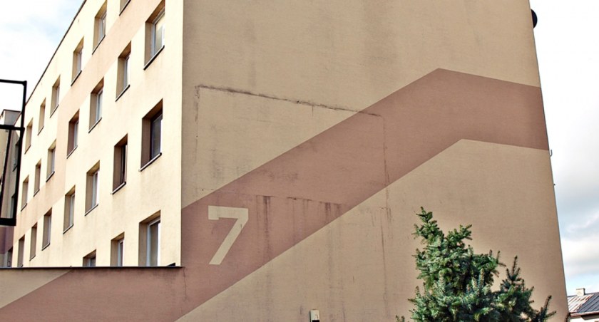 Czy na bloku przy Borelowskiego 7 powstanie mural kapitana Jaskuły?