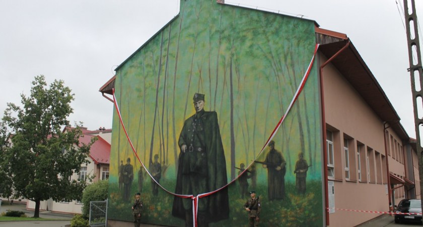 Mural na cześć generała odsłonięty