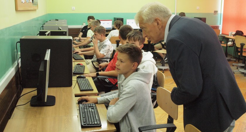 IT Fitness Test 2023: Cenne nagrody dla młodych informatyków przemyskiej „czwórki”