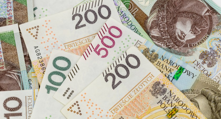 Chciała pomóc córce. Straciła 55 tys. złotych 