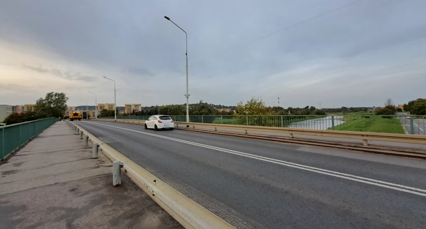 Miasto Przemyśl sięgnęło po pieniądze na remont mostu Siwca i 25 ulic! 
