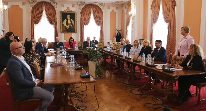 Czy mieszkańcy będą mogli załatwić wiele spraw przy pomocy jednej karty?