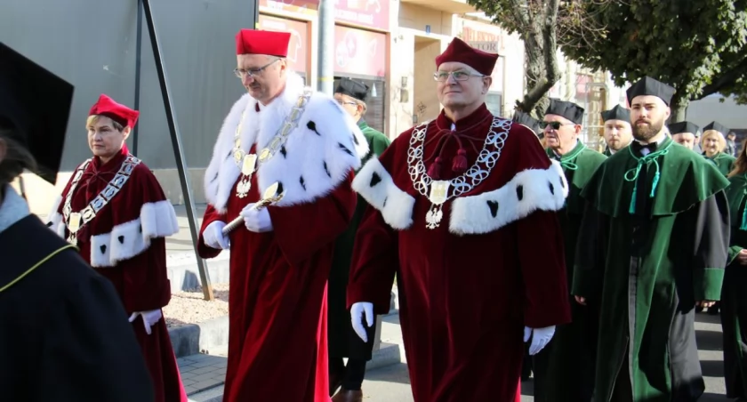Uczelnia w Jarosławiu ma już 25 lat. I nową nazwę!