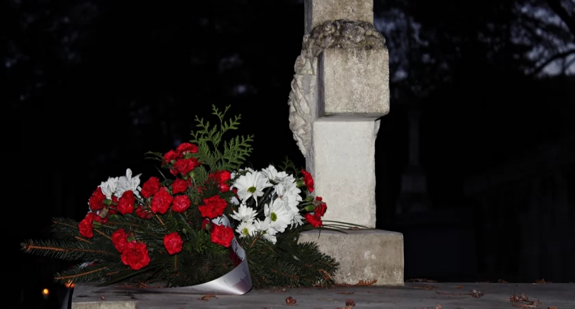 1 listopada na przemyskim cmentarzu głównym [ZDJĘCIA]