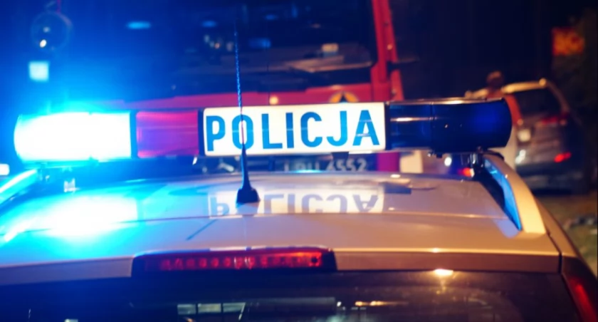Autostradą pod prąd! Kierowca wiózł dziecko podpięte do respiratora, w którym kończyła się bateria