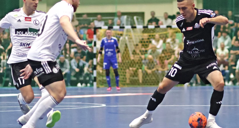 Hat-trick „Smoły” nie wystarczył. Widzew Futsal bezlitosny dla Eurobusu