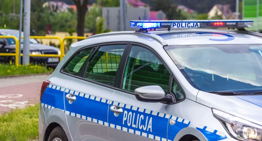 Radymno: Usłyszała stukanie w sufit i poinformowała służby