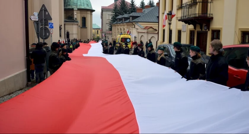 11 listopada – biało-czerwono, patriotycznie, dumnie [ZDJĘCIA]