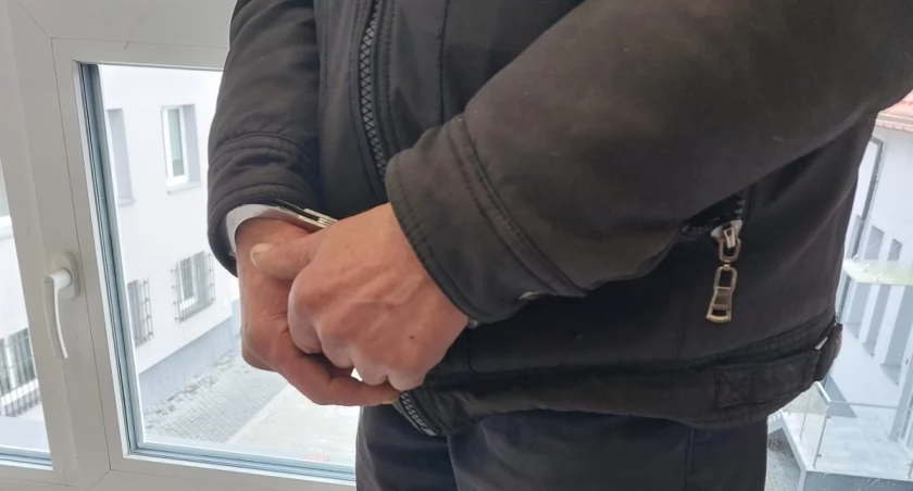 Włamali się do baru, żeby ukraść alkohol
