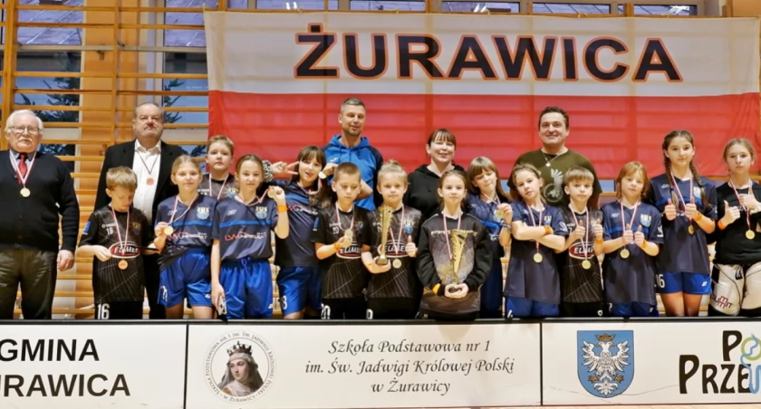 Unihokejowe „pancerne” zmagania w Żurawicy