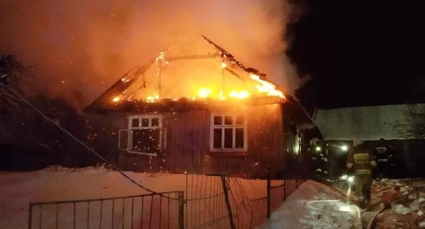 Szówsko: Tragiczny pożar drewnianego domu