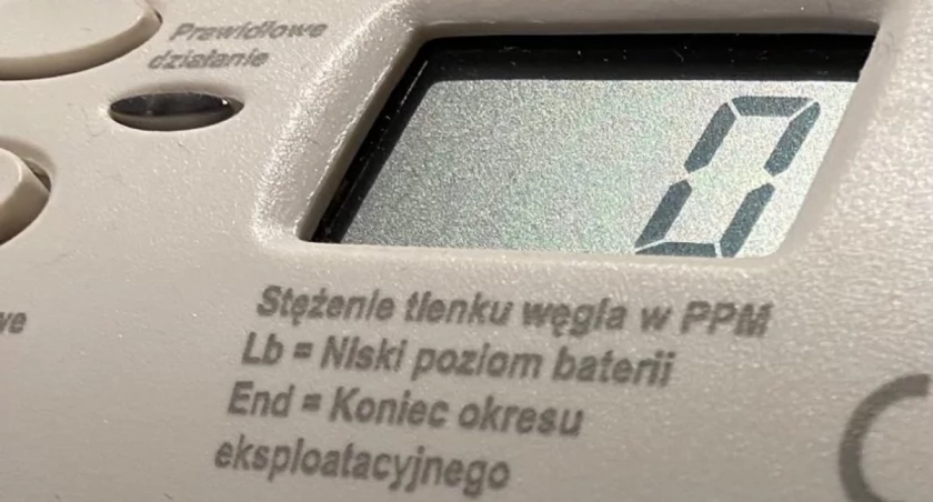 O krok od tragedii. 4 osoby z objawami zatrucia czadem trafiły do szpitala