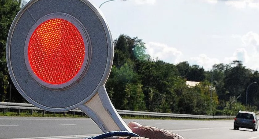 Za bardzo rozwinął prędkość. Zapłaci 2 tys. zł mandatu
