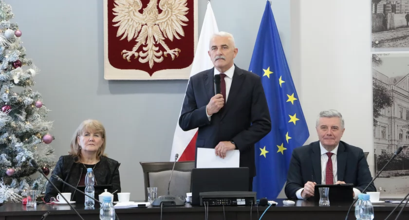 Budżet powiatu jarosławskiego zasobniejszy niż rok temu