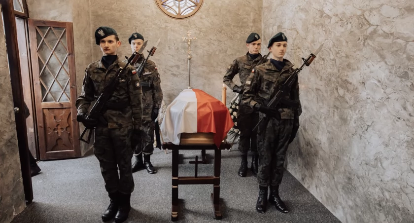  Rozpoczęły się uroczystości ponownego pogrzebu księcia Andrzeja Lubomirskiego [ZDJĘCIA]