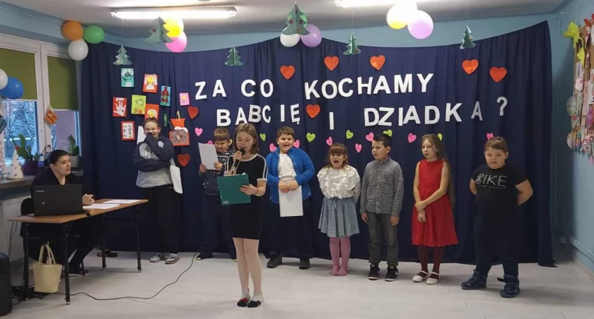 Dzień babci i dziadka. W centrum było miło [ZDJĘCIA]