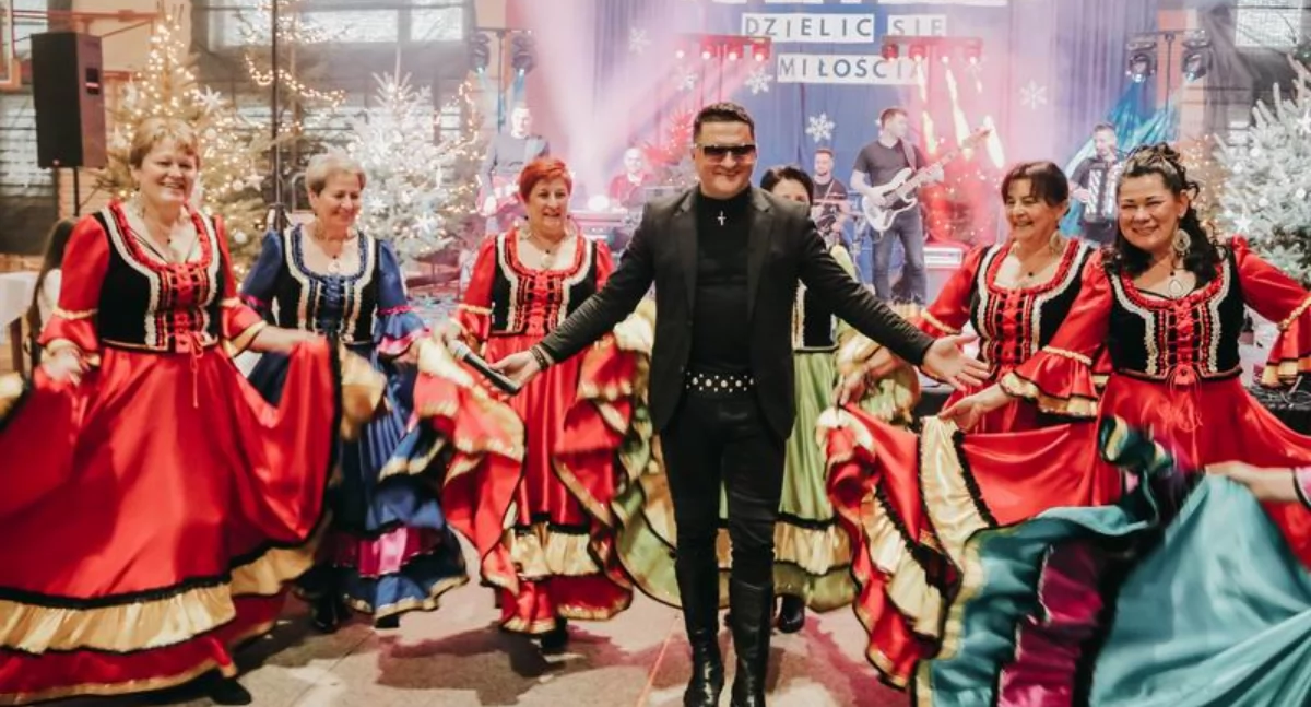Seniorzy i osoby samotne na wspólnym opłatku