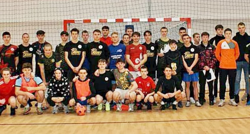 „Los Familios” najlepsze w sali sportowej SMS-u