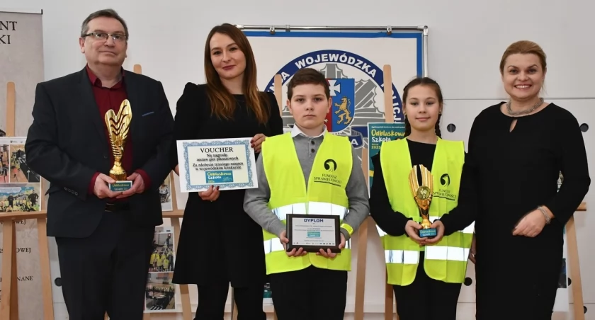 Konkurs „Odblaskowa Szkoła” rozstrzygnięty. Uczniowie z Krasiczyna na podium 
