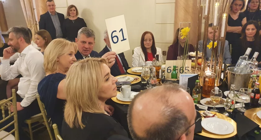 Piękny gest na rzecz hospicjum. Bal charytatywny przyniósł realną pomoc