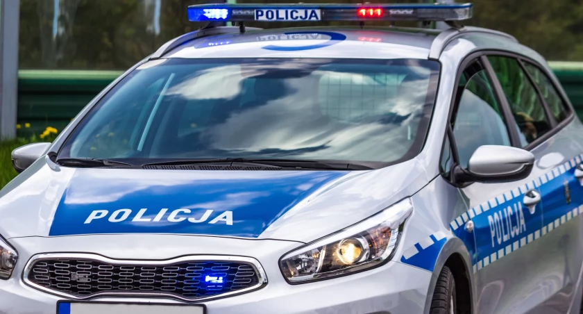 Był pijany. Wjechał do rowu 