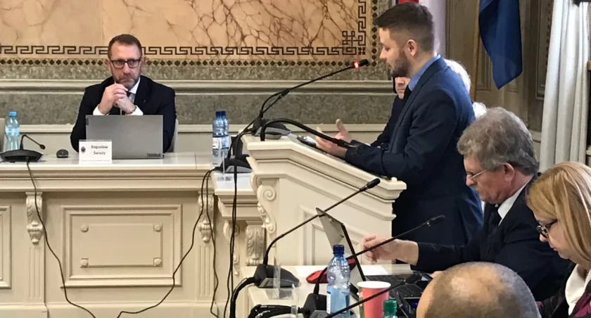 Mieszkańcy Bielskiego nie dają za wygraną [ZDJĘCIA]