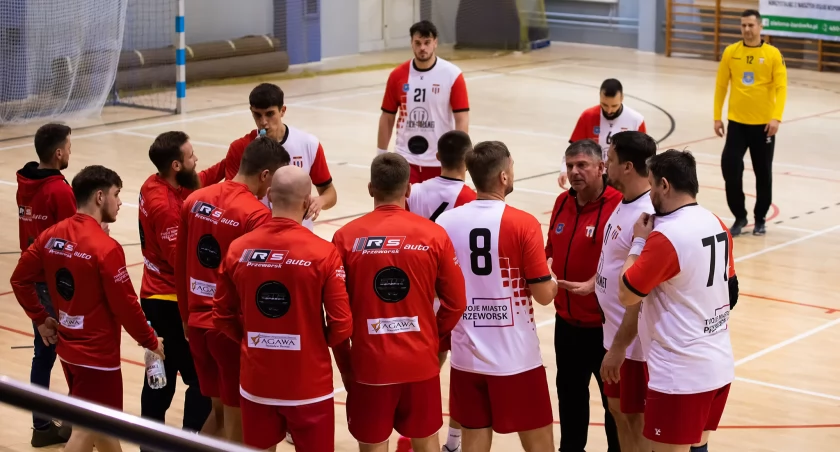 „Armia Leliwa” gromi. SPR Wisła Sandomierz rozbita w kwadrans