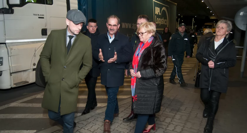 Polski rolnik nie zostanie sam?  Na razie ustalenia na poziomie wojewódzkim. Jak odniesie się do nich stolica?