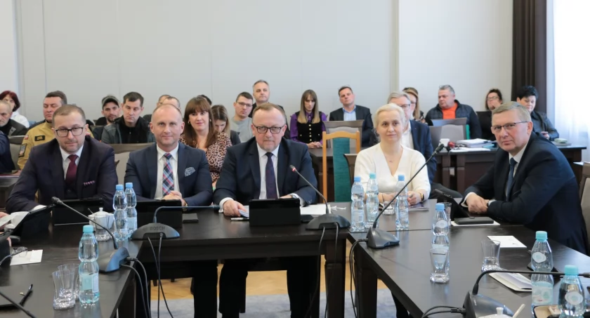 Mieszkańcy zaniepokojeni tempem i jakością scaleń. Starostwo zapewnia: zdążymy 