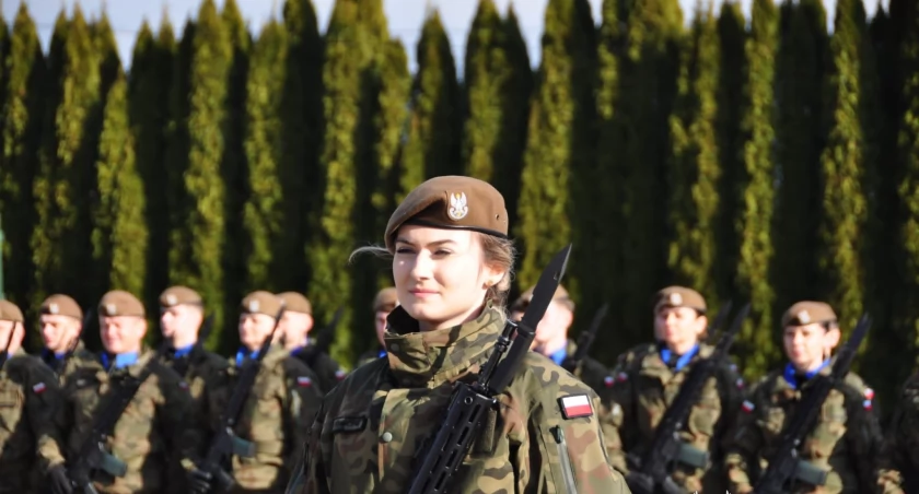 60 ochotników zasiliło szeregi wojska