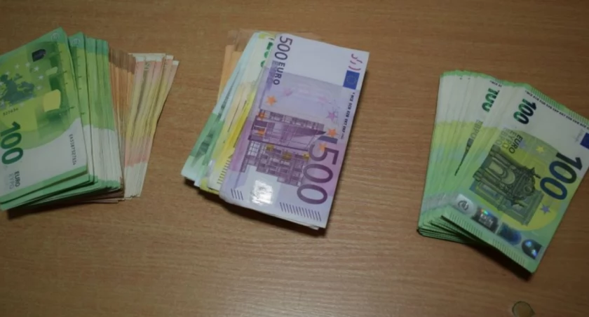 A kasę trzymał... w lodówce