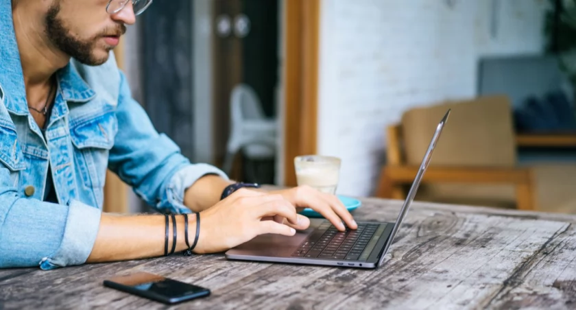 Ubezpieczenie na życie – ile kosztuje? Kalkulator online