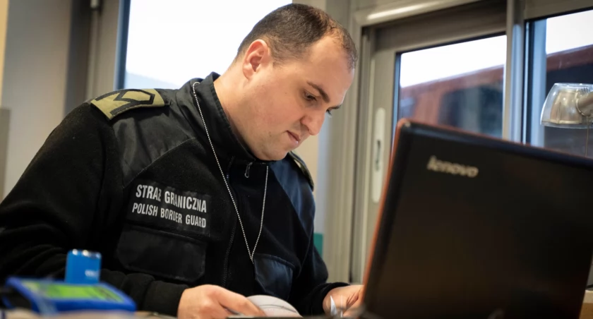 Jechał do Ukrainy, by odwiedzić dziewczynę. Wszystko wskazuje na to, że spędzi z nią wiele czasu