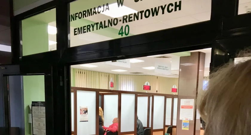 Emerytura w wieku 50 lat? – To fałszywa obietnica – przestrzega ZUS
