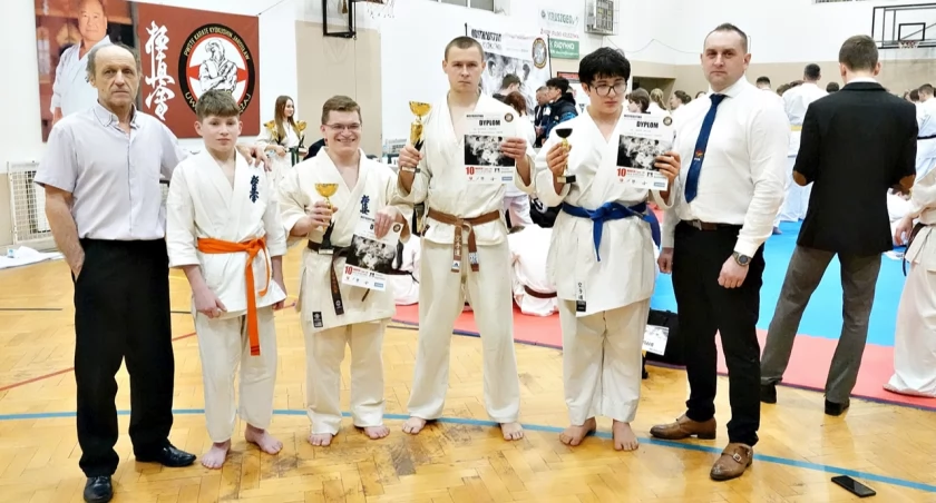 Samir mistrzem makroregionu
