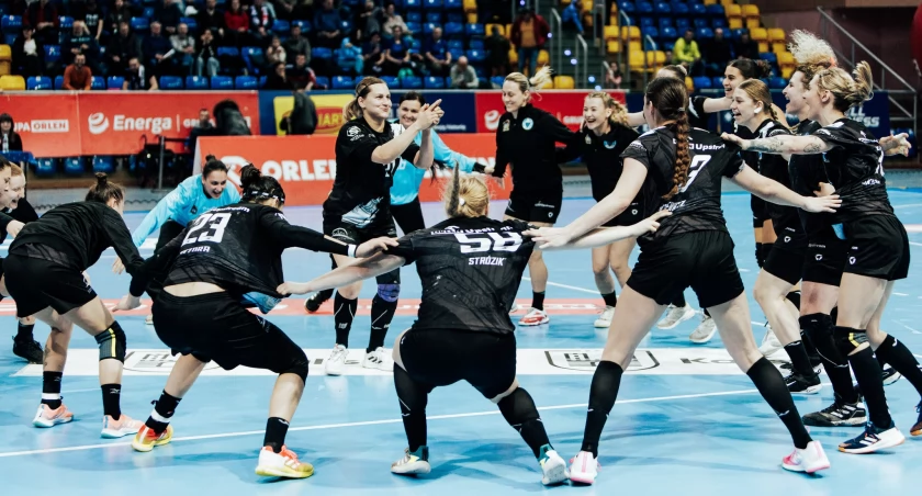 Znowu to zrobiły! Handball JKS Jarosław niepokonany! [ZDJĘCIA]