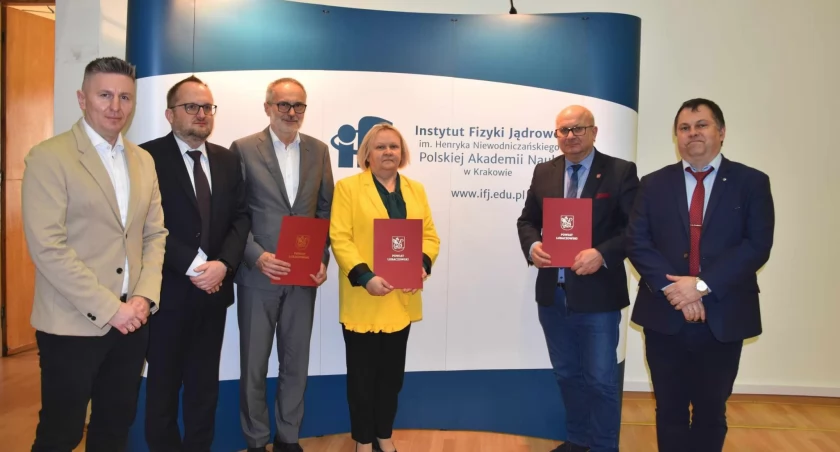 Instytut Fizyki Jądrowej PAN będzie współpracował z lubaczowskim ogólniakiem