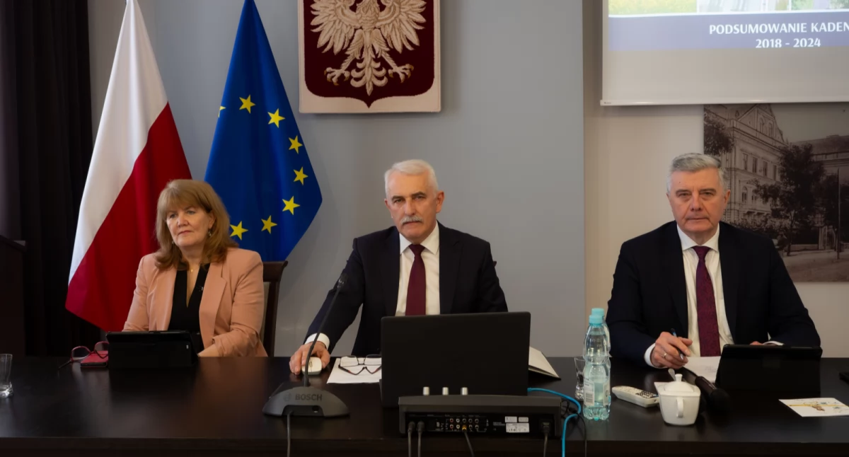 Tuż przed końcem kadencji odmówili wygaszenia mandatu wicestarosty