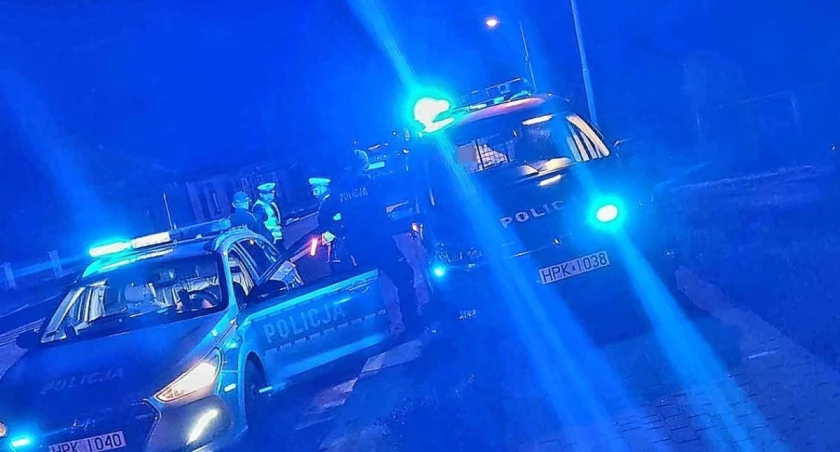 Samochodem uciekał przed policją, bo... nie miał prawa jazdy