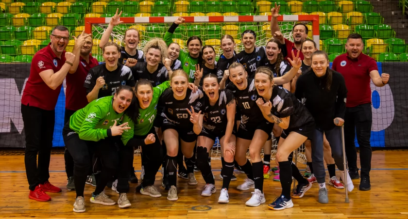 Niepokonane! Godne pożegnanie Handball JKS Jarosław z sezonem i kibicami