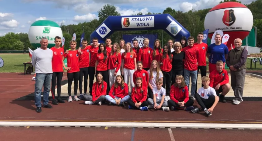 11 krążków UKS „Tempo 5” Przemyśl na otwarcie letniego sezonu