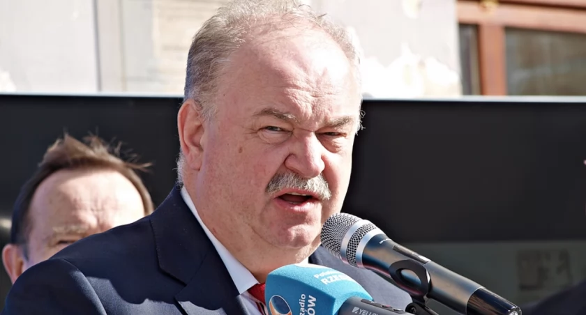 Skończmy wojnę polsko-polską! Rozmowa z Piotrem Pilchem