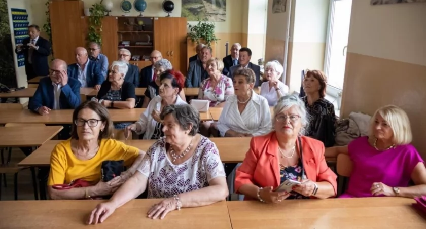 Absolwenci ZSDGiL spotkali się po 50 latach [ZDJĘCIA]