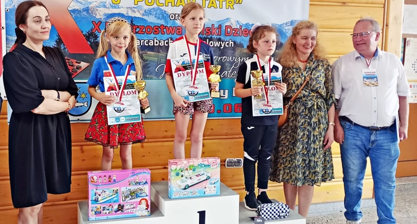Warcabiści znowu błysnęli. 5 krążków z 12 możliwych