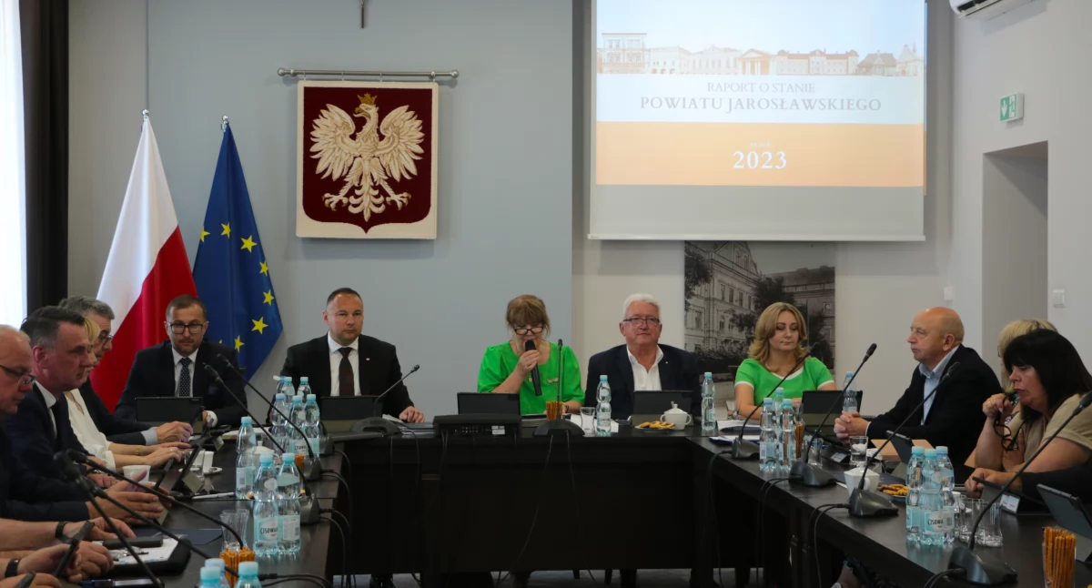 Nowy zarząd i starosta dostali od radnych zielone światło